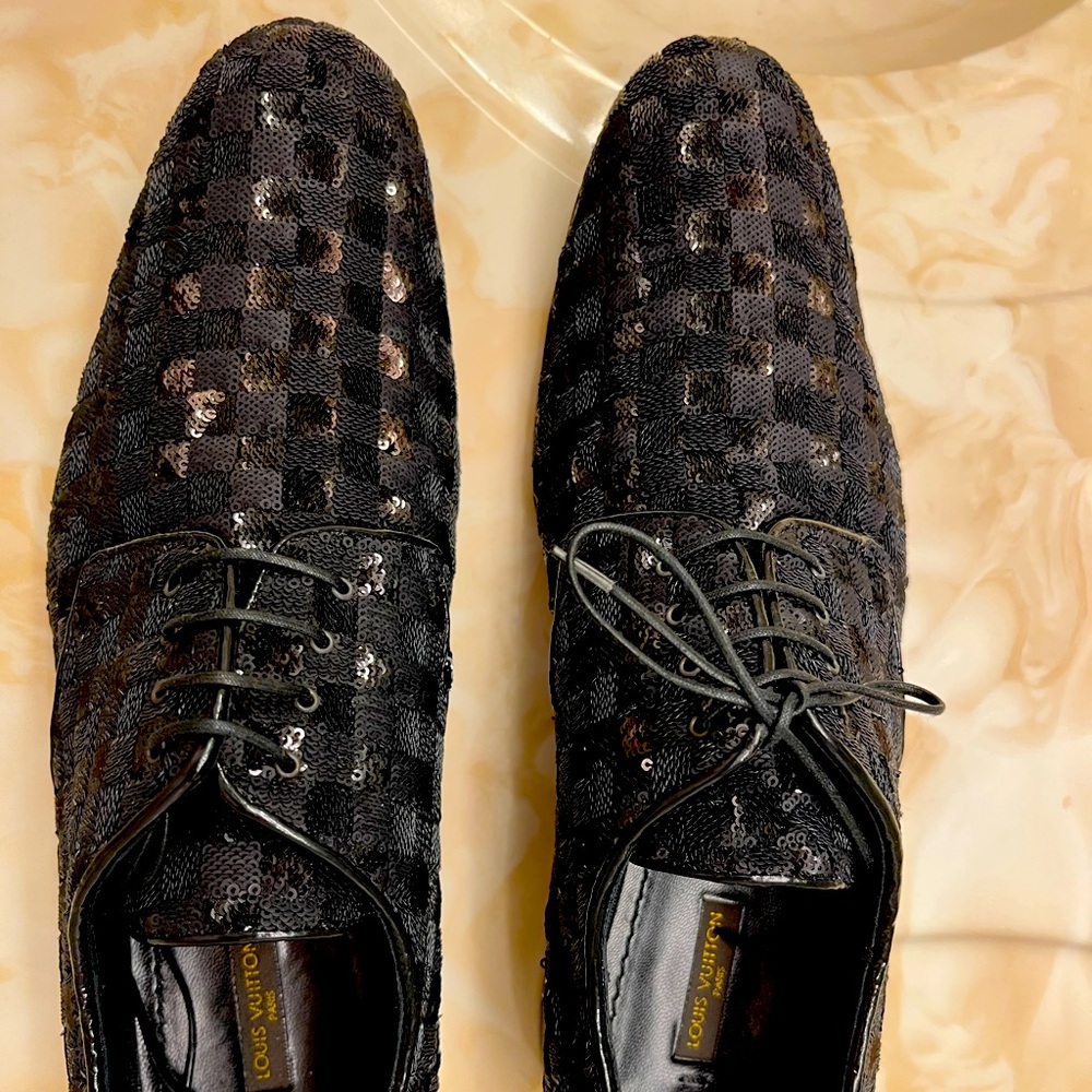 Louis Vuitton men’s black sequin size 7